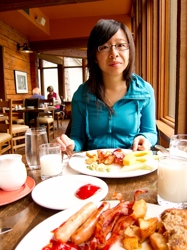 EmeraldLake059.jpg - Breakfast on Sunday mmm...  more bacon...