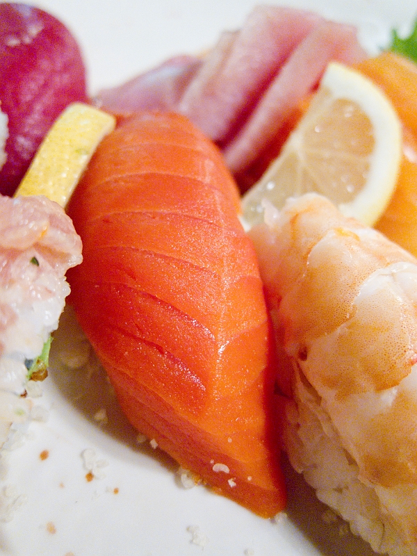 Zen016.jpg - Wild Sockeye Salmon Sushi
