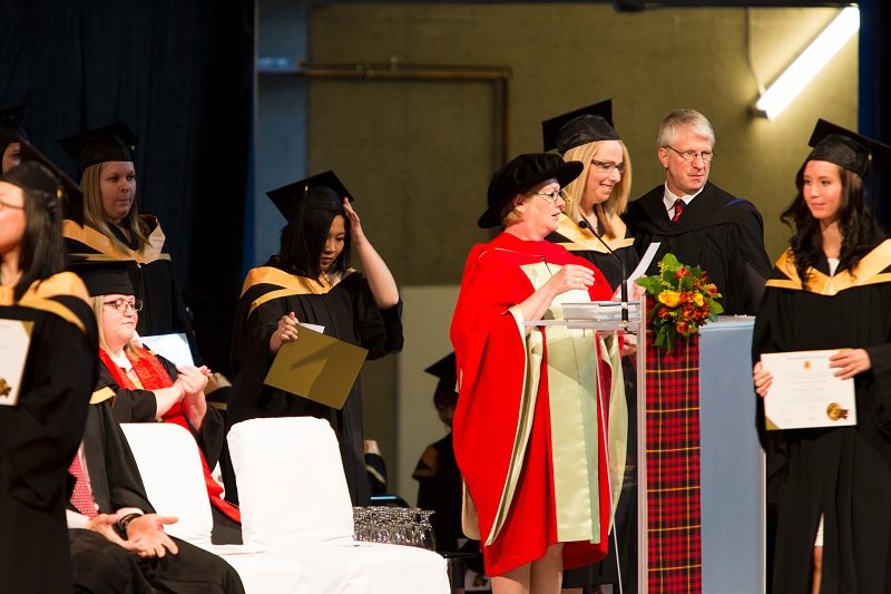 TeresaConvo024.jpg - ...  more hat troubles