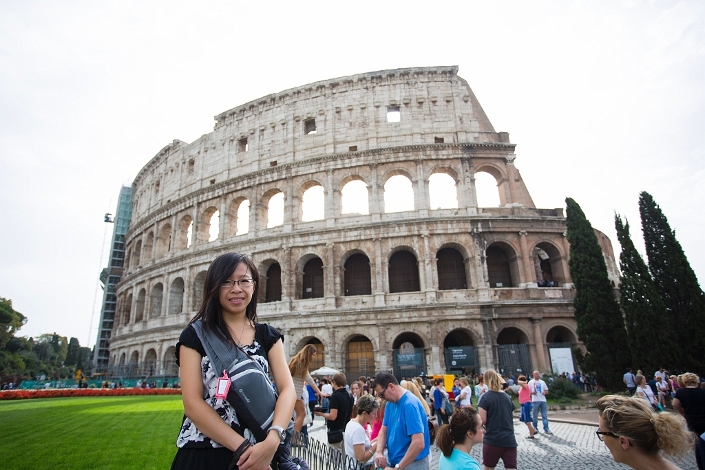 Rome005.jpg - Colosseum