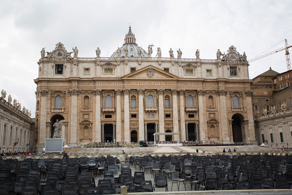 Rome100.jpg - St. Peter's Basilica