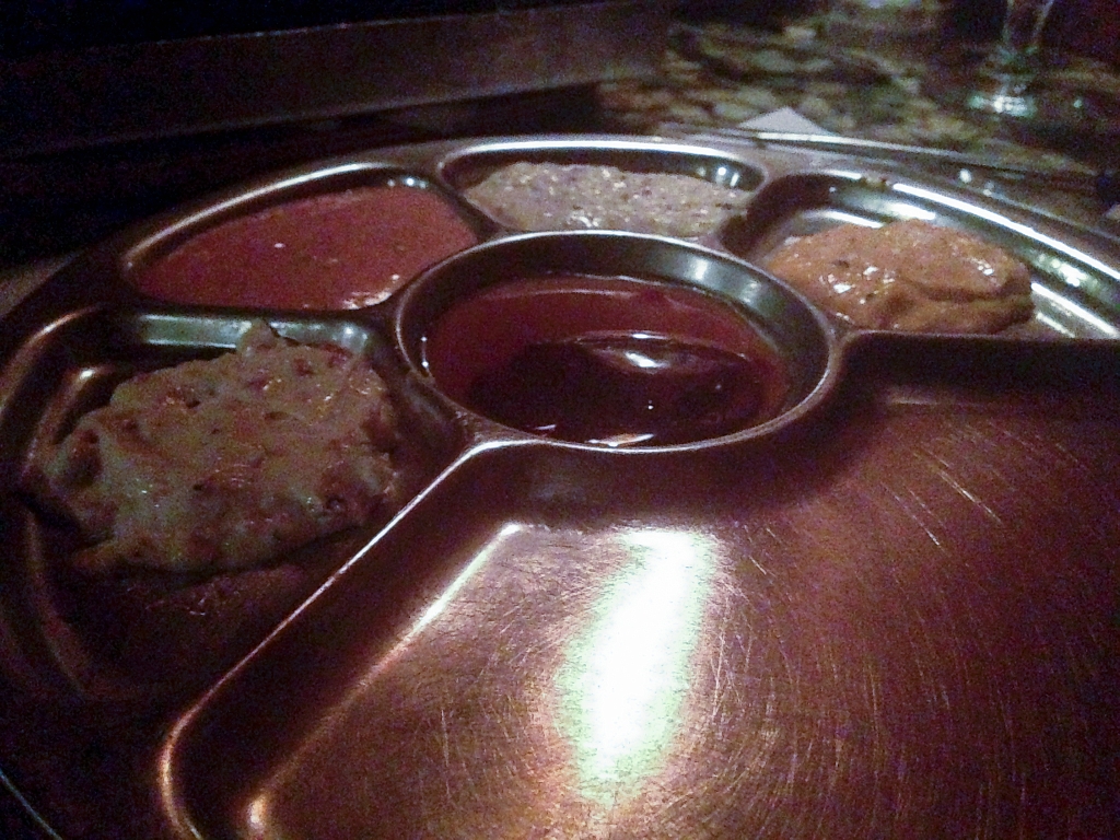 Anniversary011.jpg - Dip-dip Sauces