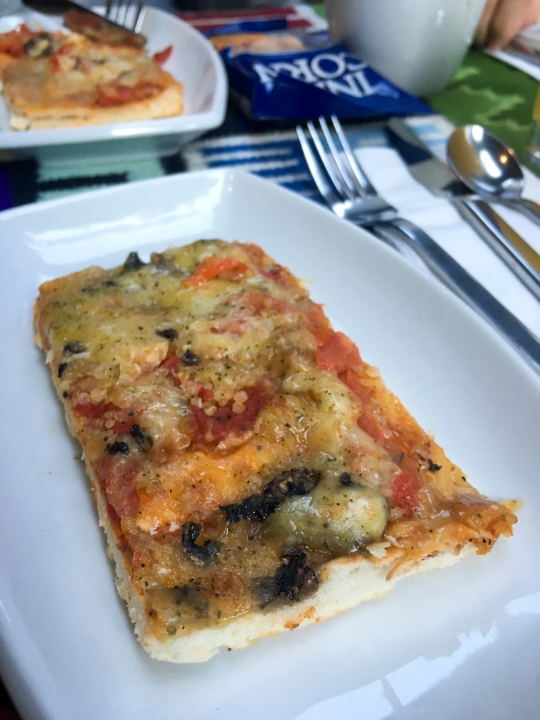 MachuPicchu320.jpg - Quinoa Pizza