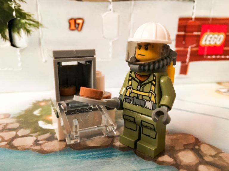 LegoAdvent021.jpg - Day 19 - Oven