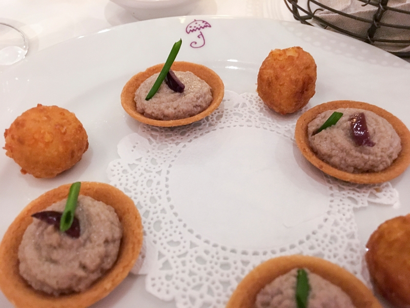 Skagen073.jpg - Provençal Tartlet of the Day and Saint-Nectaire Choux