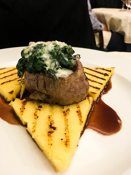 Helsinki090.jpg - Filleto di Manzo alla Fiorentino con Crosta Gorgonzola