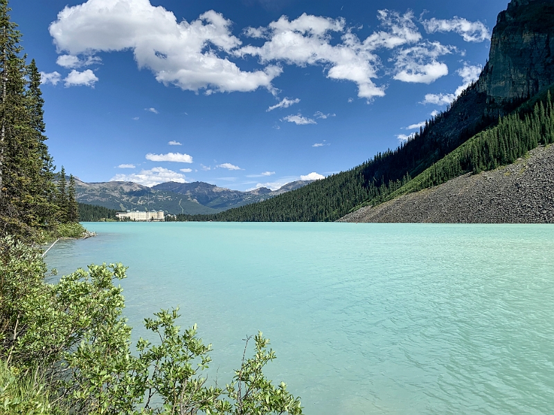 LakeLouise128.jpg